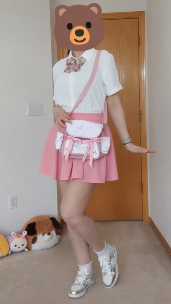 Young woman modeling a full kawaii outfit for summer.